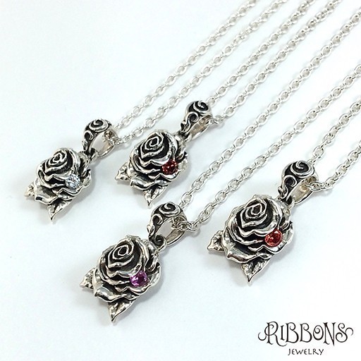 【受注製作】T Rose Pendant 【ストーンあり・なし選べる重ね着けにも】