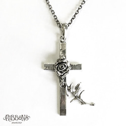 Single Rose Cross Pendant【クロス/薔薇/ゴシック/受注製作】 6枚目の画像