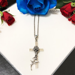 Single Rose Cross Pendant【クロス/薔薇/ゴシック/受注製作】 9枚目の画像