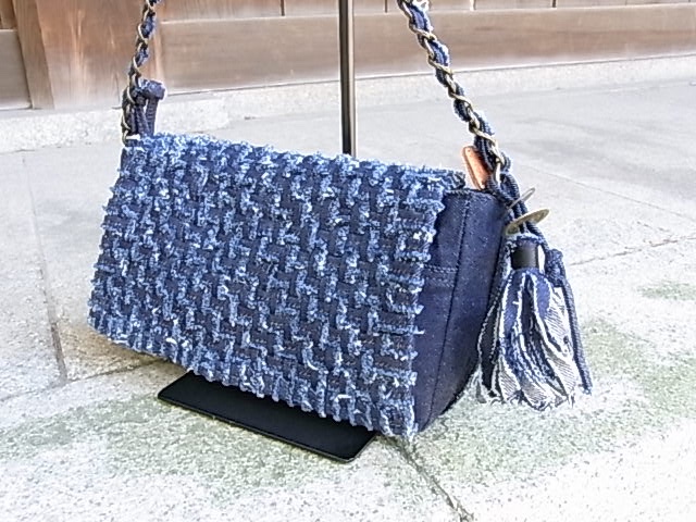 CHANEL ショルダーバッグ リボン風デザイン シャネル 可愛いリボン♪ ミニチェーンウォレット ライトブルー