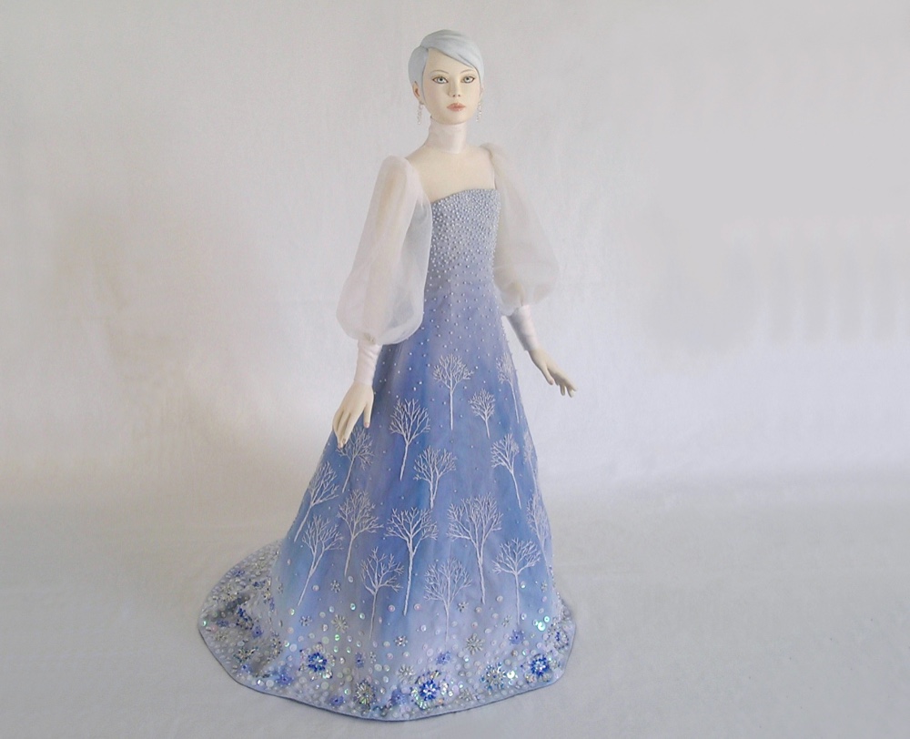 創作人形「輝く森」