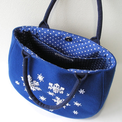 雪の結晶＊ビーズ刺繍のトートバッグ【送料無料】 5枚目の画像