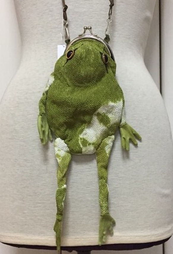 蛙のガマ口ポーチ 1枚目の画像