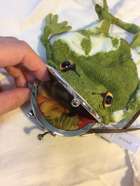 蛙のガマ口ポーチ 5枚目の画像