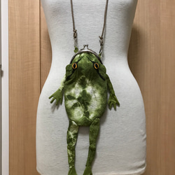 蛙のガマ口ポーチ(緑) 3枚目の画像