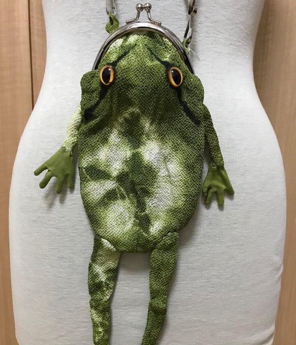 蛙のガマ口ポーチ(緑) 2枚目の画像