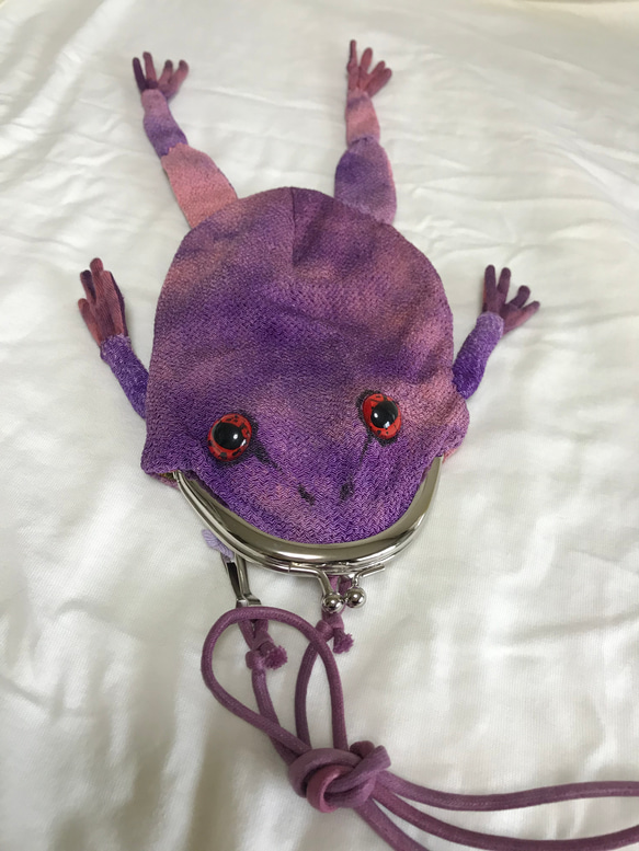 蛙のがま口ポーチ(紫) 3枚目の画像