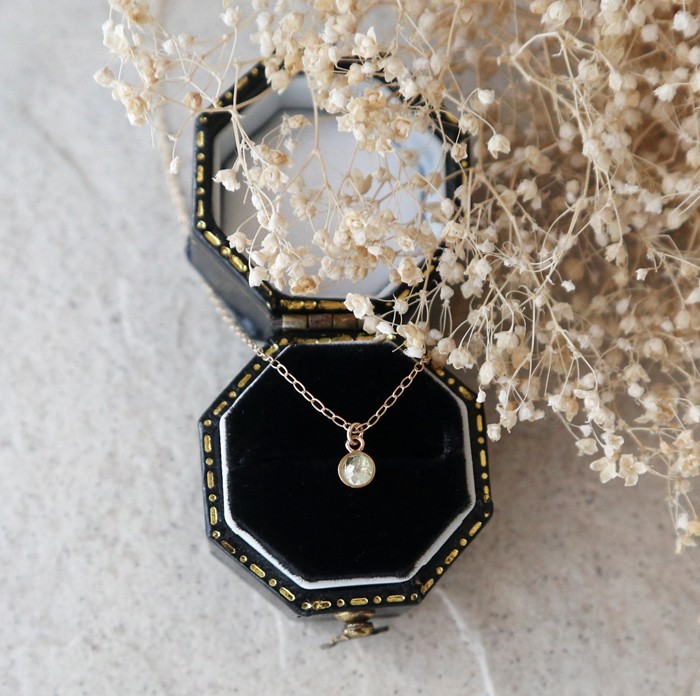 【K10】イエローダイヤモンドのアンティークローズカットネックレス＊10金製