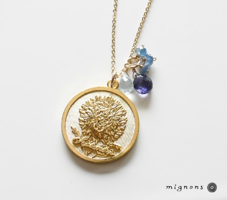 【14kgf】バースデーコインネックレス（9月誕生石サファイア×誕生花エゾギク）