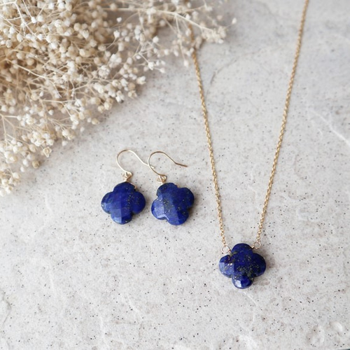 k18 ラピスラズリ　フラワーピアス K18】ラピスラズリのフラワーピアス＊12月誕生石 ピアス（フック