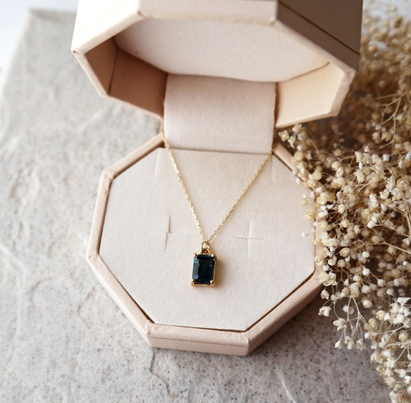 宝石質ローズカット＋オーバルファセットカット 丸っこく プレシャス 