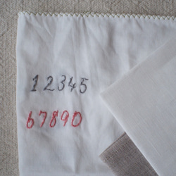 ねこ刺しゅうガーゼハンカチ【名入れOK】 6枚目の画像