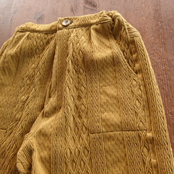 ジャガードニット 裾絞りパンツ スナップボタン (mustard yellow) 3枚目の画像