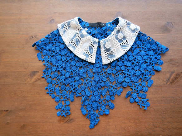 衿付きレースストール　(ブルーレース×シースルーカットワーク刺繍カラー)　トライアングルタイプ 2枚目の画像