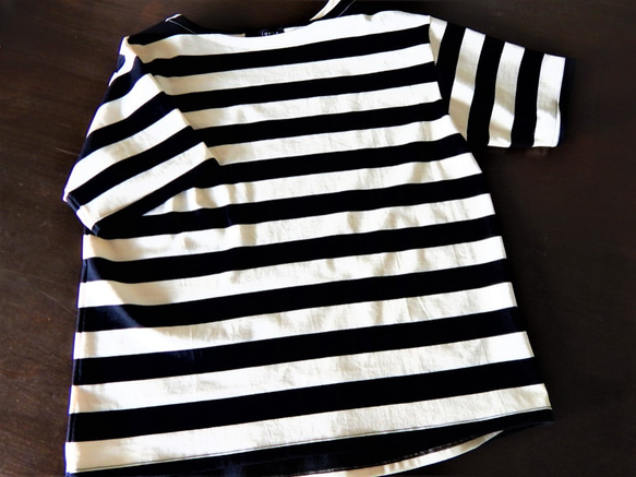 ゆるシルエット　コットンボーダーTシャツ(ブラック×オフ) 5枚目の画像