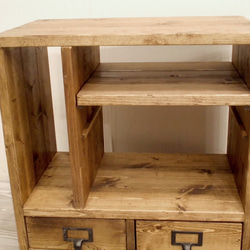 キャスター付きサイドテーブル (中棚付き） 5枚目の画像