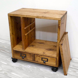 キャスター付きサイドテーブル (中棚付き） 6枚目の画像