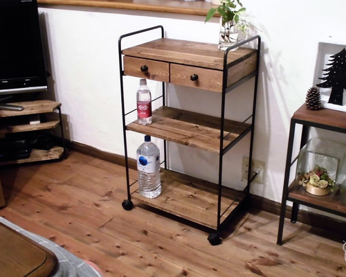 アイアン脚のキッチンワゴン（引き出し付き） 棚・シェルフ・ラック