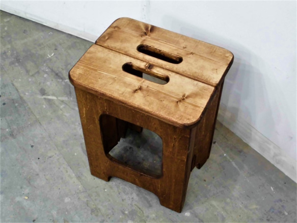 折りたたみ木製スツール　 2枚目の画像