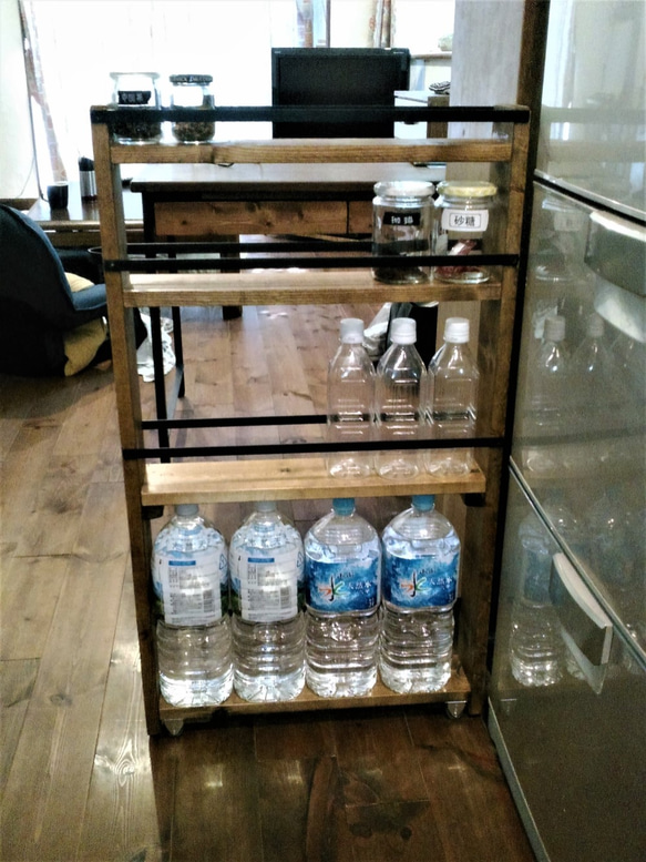 キャスター付き隙間収納棚（茶色）受注生産品 3枚目の画像