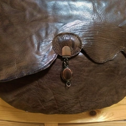 水牛の革のラフなショルダーバッグ 5枚目の画像