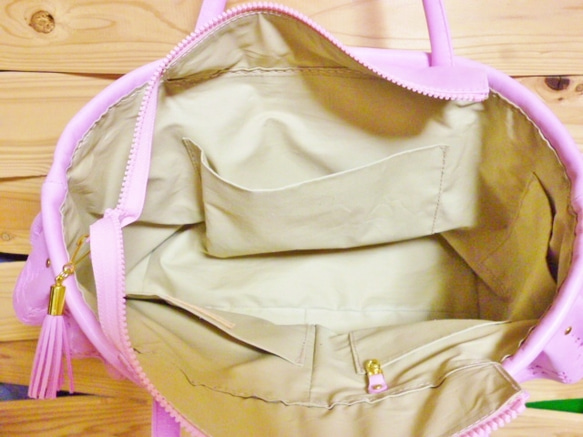 ピンクのフリルトートバッグ 5枚目の画像