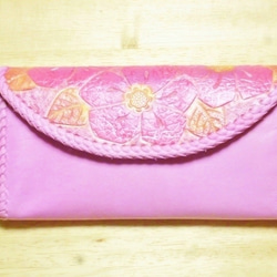 ピンクのコンビ長財布 1枚目の画像