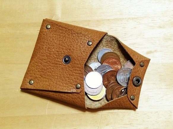 背ポケット付きカシメコインケース 4枚目の画像