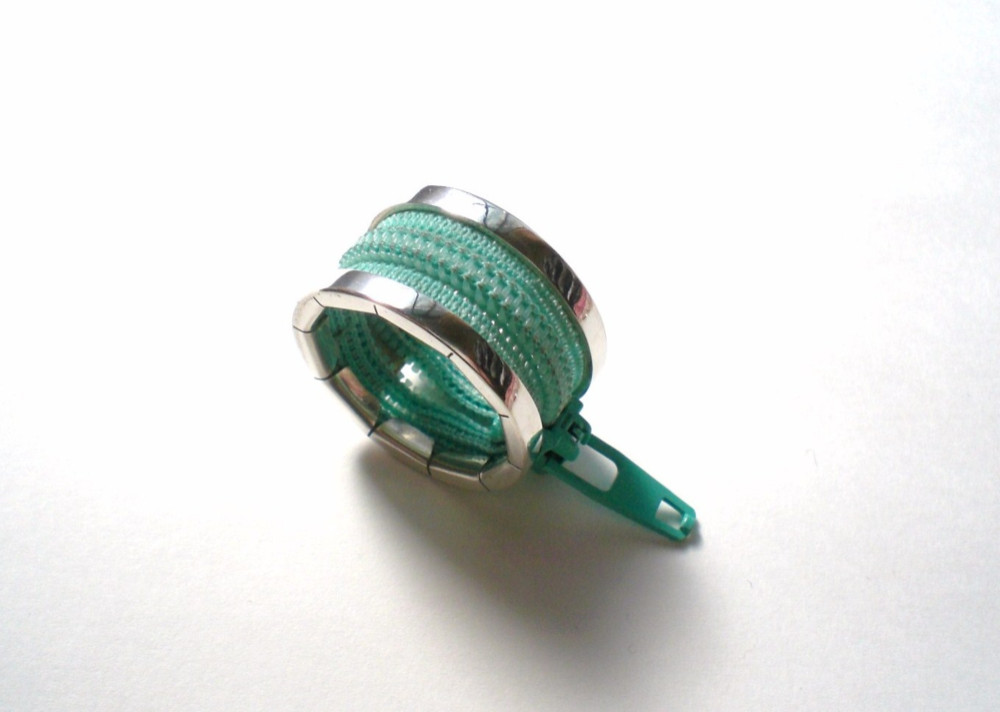 zip ring - peppermint green