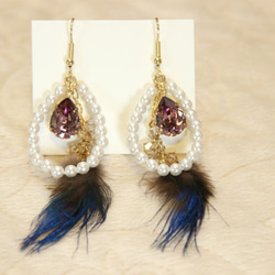 SWAROVSKI & feather pierce 1枚目の画像