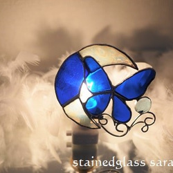 ✴︎:.｡.青い蝶と三日月のお休みランプ　　　*ステンドグラス* 4枚目の画像