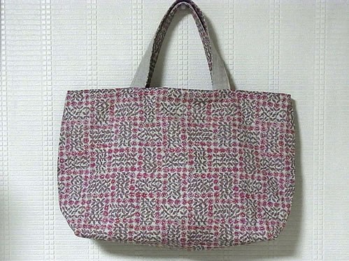 天使のトートバッグ　リバティ　ミナペルホネン・スリーピングローズ（レッド系）∞受注制作∞