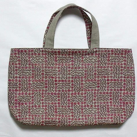 天使のトートバッグ　リバティ　ミナペルホネン・スリーピングローズ（レッド系）∞受注制作∞