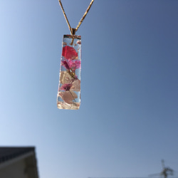 【母の日ギフト】ハーバリウムのネックレス  ピンク 4枚目の画像