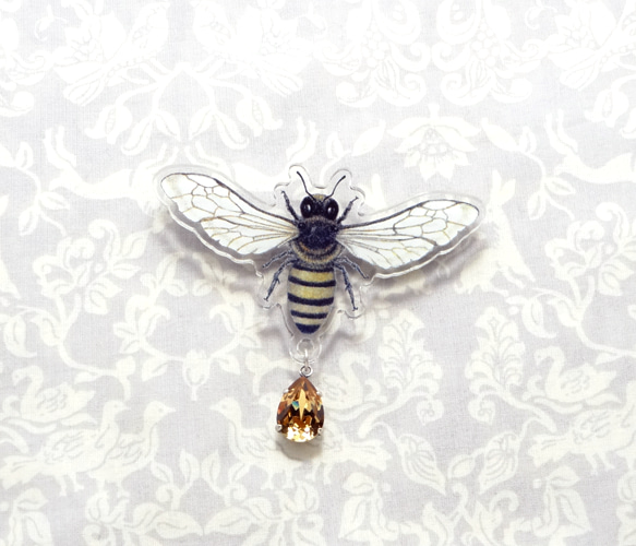 Honeybee brooch 2枚目の画像