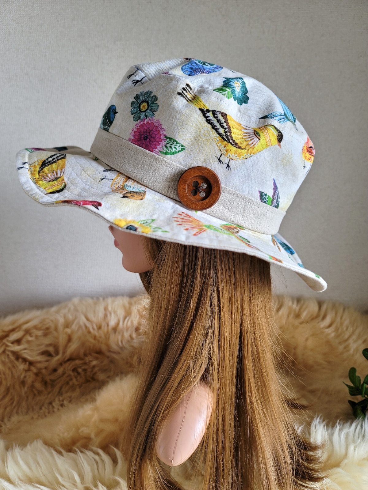 ★休日hat★小鳥★自分らしくアレンジ★ゆったり サイズ調節付きワイヤー入り
