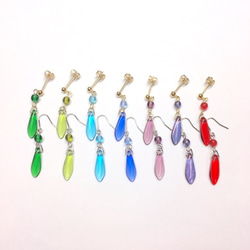 定形郵便：７色から選べるラウンドとダガービーズのピアス　／　スタッド　フック　ガラス　チェコ 3枚目の画像