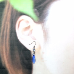 定形郵便：７色から選べるラウンドとダガービーズのピアス　／　スタッド　フック　ガラス　チェコ 4枚目の画像