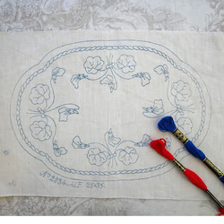 フランスアンティーク　刺繍図案　ヴィオラ　オーバル 1枚目の画像