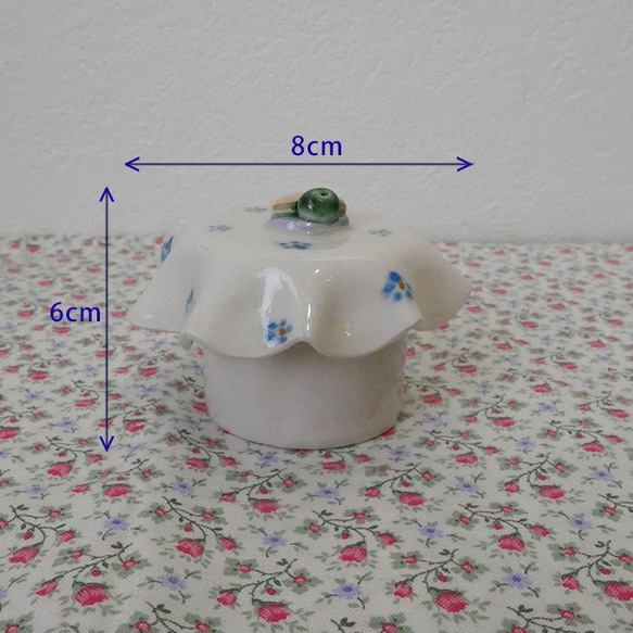 ヴィンテージ　陶器の小物入れ　テーブル 6枚目の画像