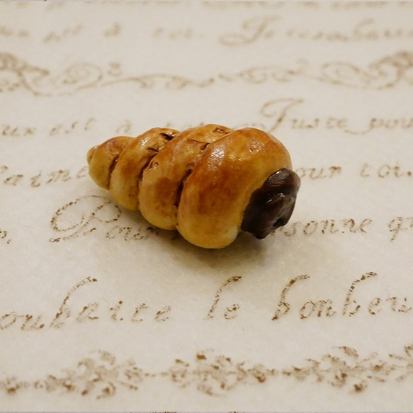フランスのミニチュア　ミニサイズの菓子パン 7枚目の画像