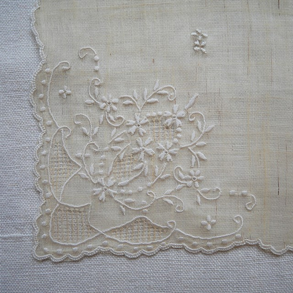 リネンのスワトウ刺繍　A 3枚目の画像