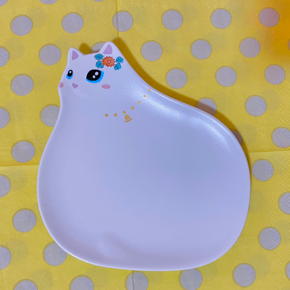 にゃんこ菓子皿 白猫こまち 2枚目の画像