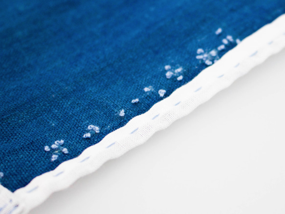 昭和の藍染と更紗で作った　古代裂（古代ぎれ）手縫い花ふきん10 5枚目の画像
