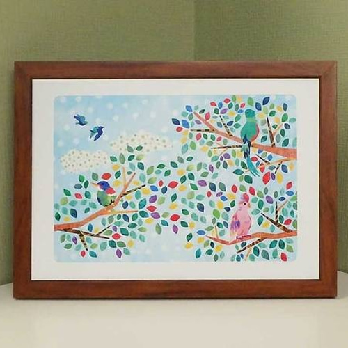 フレーム付きポスター《木とカラフルな鳥》 タペストリー・壁掛け COMO
