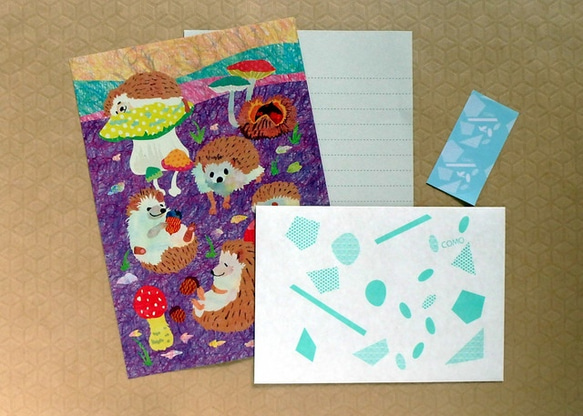 ハンドメイド　オーダー受付ページ　　♡秋空　ハリネズミ　パネル♡ レターセット《ハリネズミとキノコの森》 封筒・便せん COMO-design