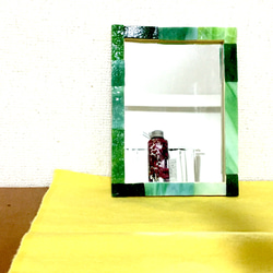 グリーンガラスの鏡 2枚目の画像