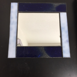 ブルーガラスの鏡 3枚目の画像
