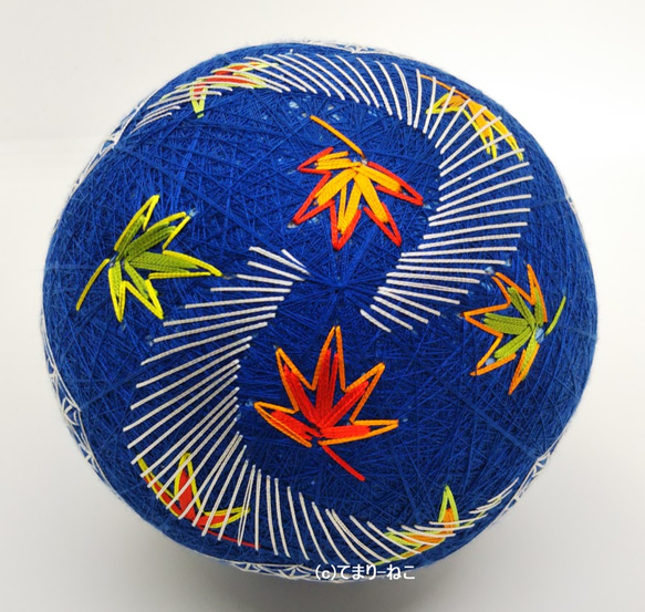 絹てまり「舞いもみじ」青地 12cm 手まり 手毬 手鞠 