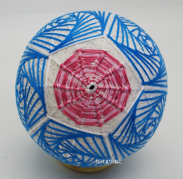 てまり「傘と渦巻き」白地桃色傘青渦 手まり 手毬 手鞠 その他